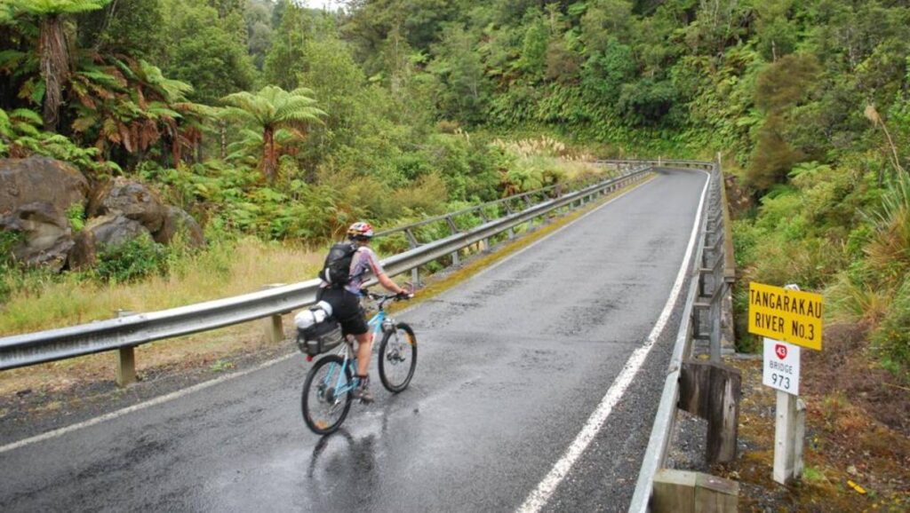 Forgotten-World-Highway-World-Top-10-Bike-Rides