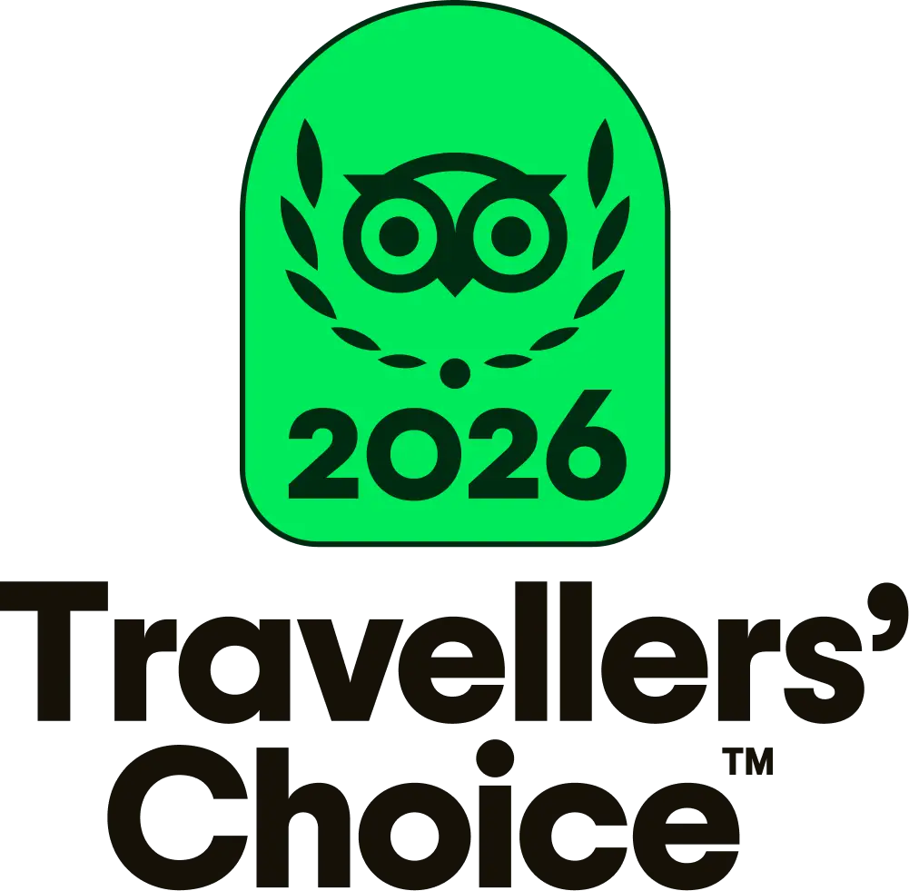 TC Badge Travelers Choice Center Aligned Black LL